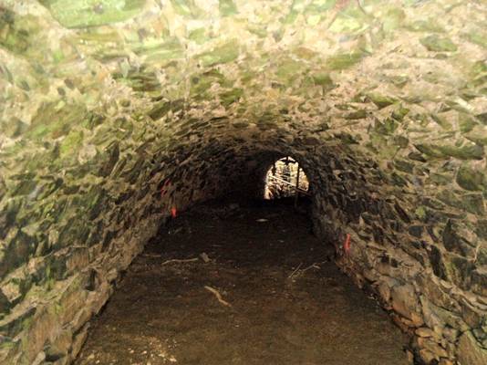 Cliquer pour agrandir : (3) Le canal de fuite, maçonnerie souterraine ; 2012 (c) Phot. : SARL Romoeuf ; CD24